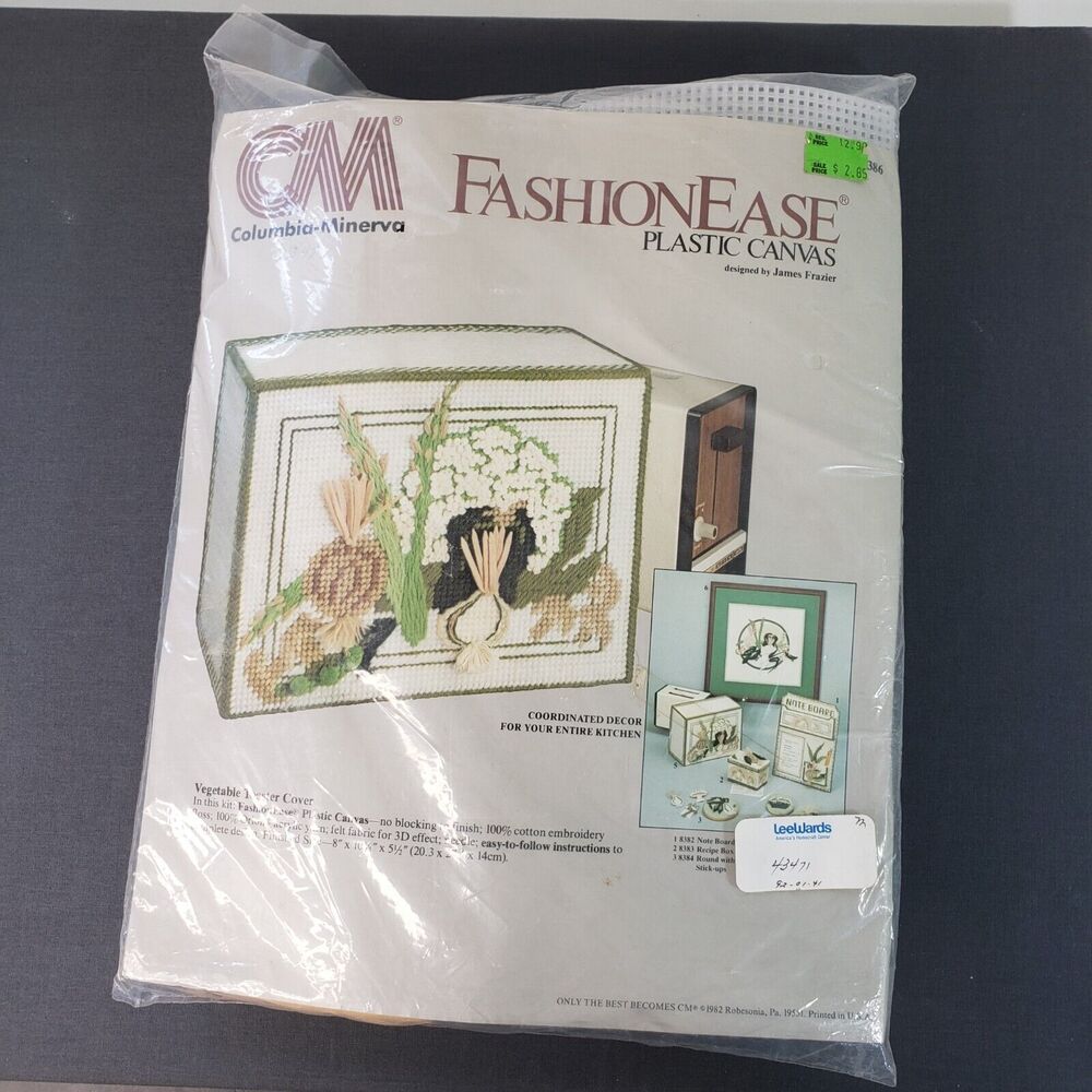 Sealed Vtg 1982 Columbia Minerva Plastic Canvas Craft Kit Toaster Cover Veges